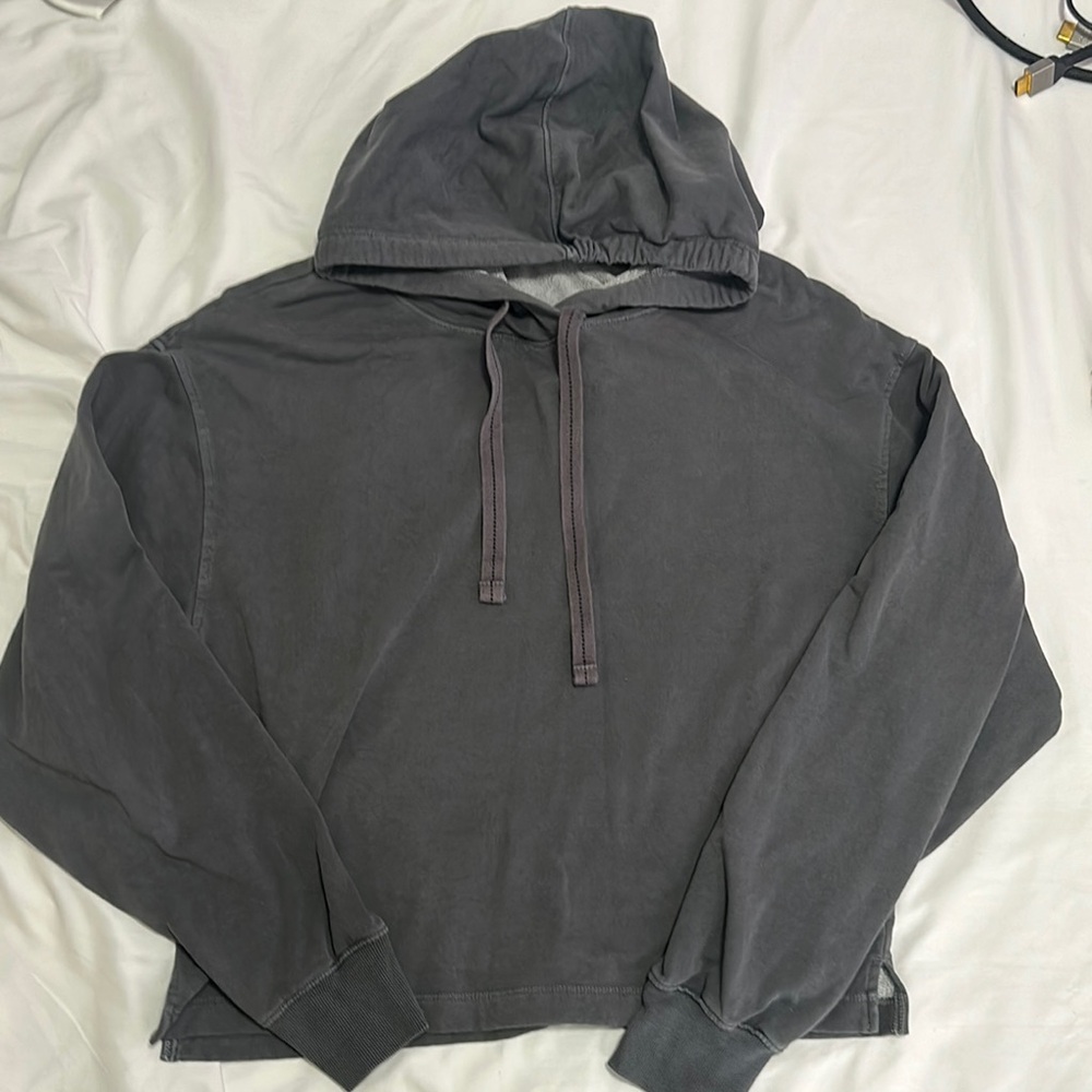 Lightweight old navy hoodie size small tall cropped